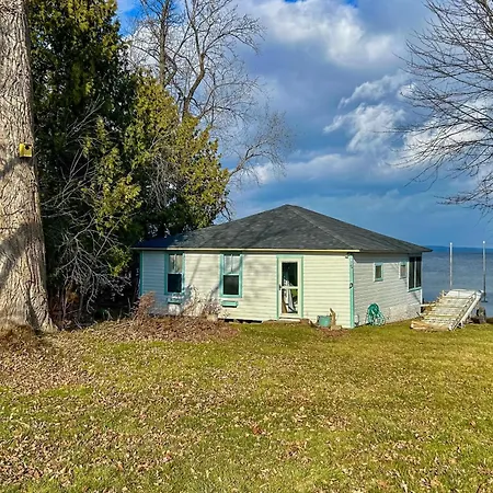 Sun Hugged Cottage